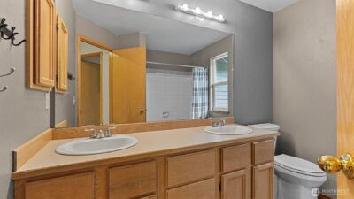 24609 SE 45th Way , Issaquah, WA 98029 - Photo 27