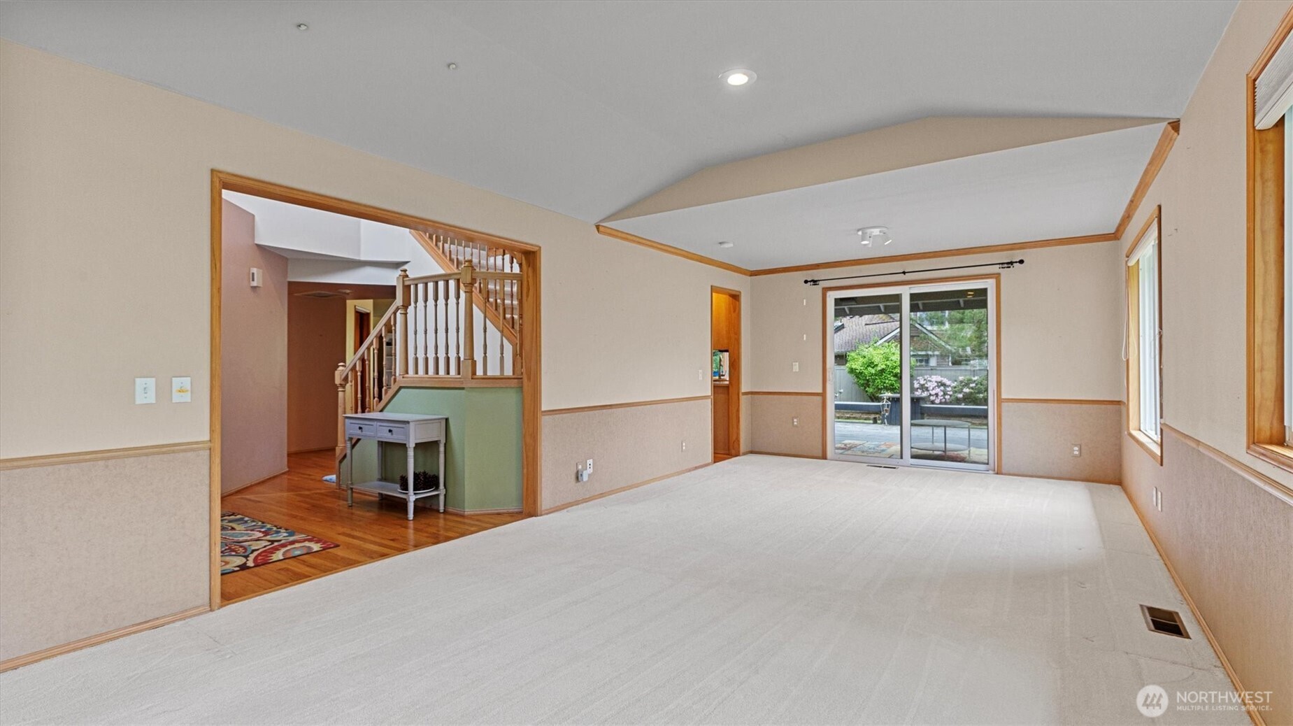24609 SE 45th Way , Issaquah, WA 98029