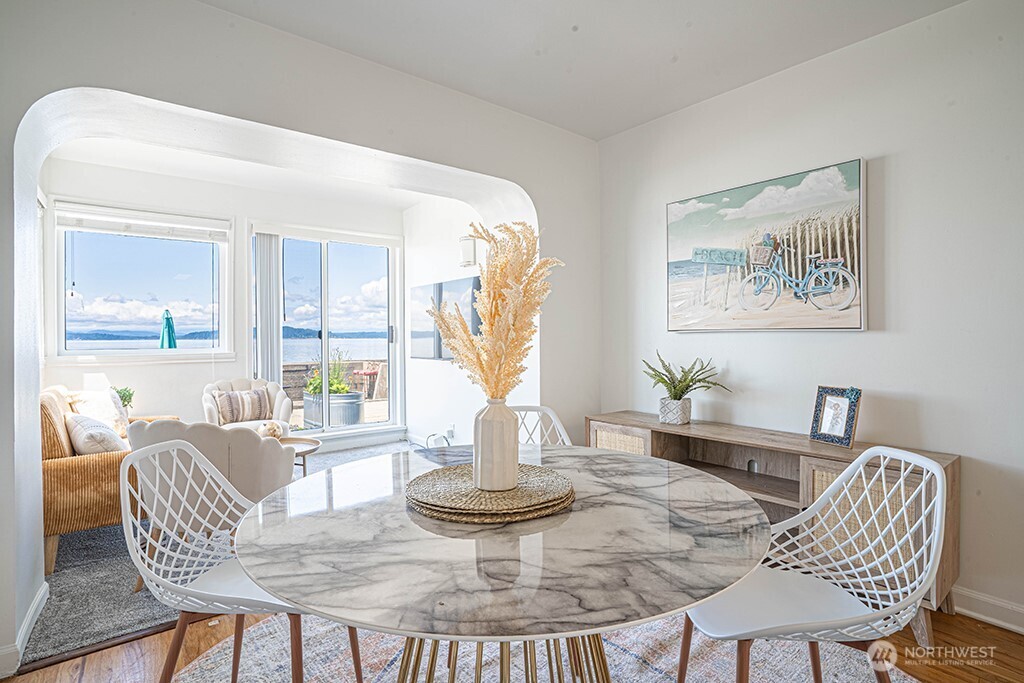 4027 Beach Drive SW #1, Seattle, WA 98116