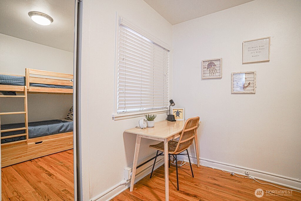 4027 Beach Drive SW #1, Seattle, WA 98116