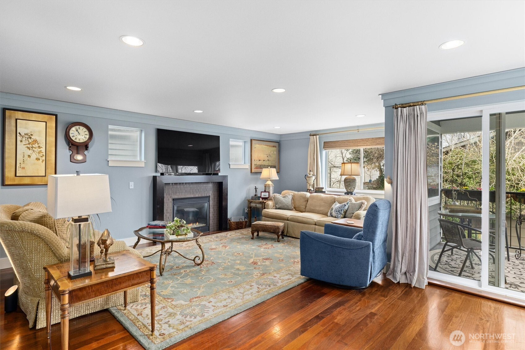 3414 33rd Avenue SW, Seattle, WA 98126