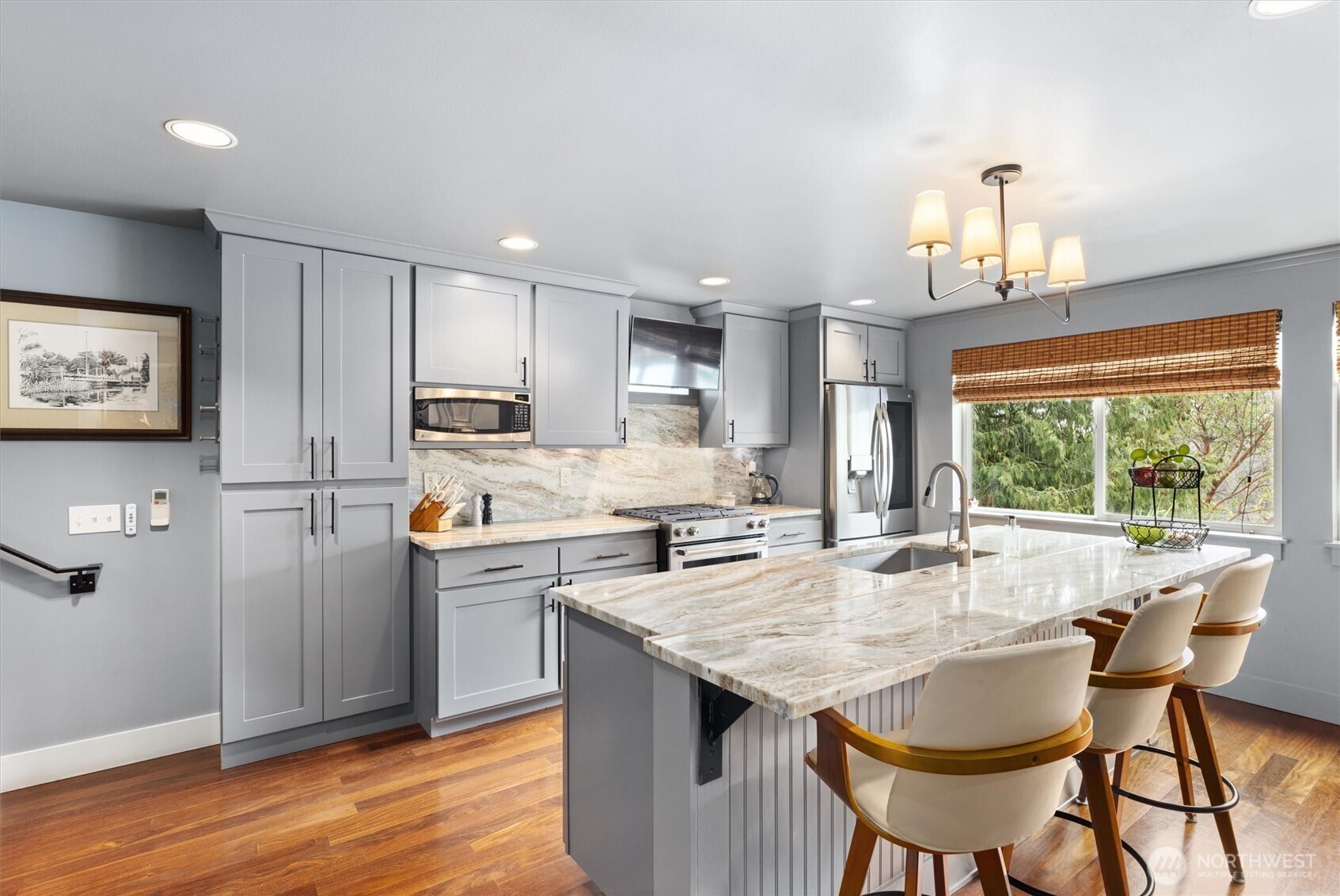 3414 33rd Avenue SW, Seattle, WA 98126