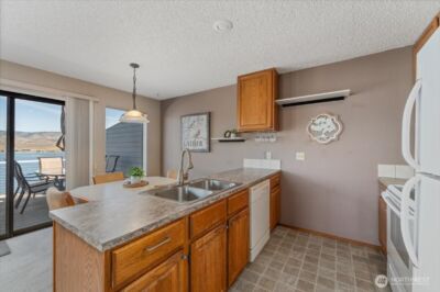 4056 Lakeveiw Place #1-A, Chelan, WA 98816 - Photo 13