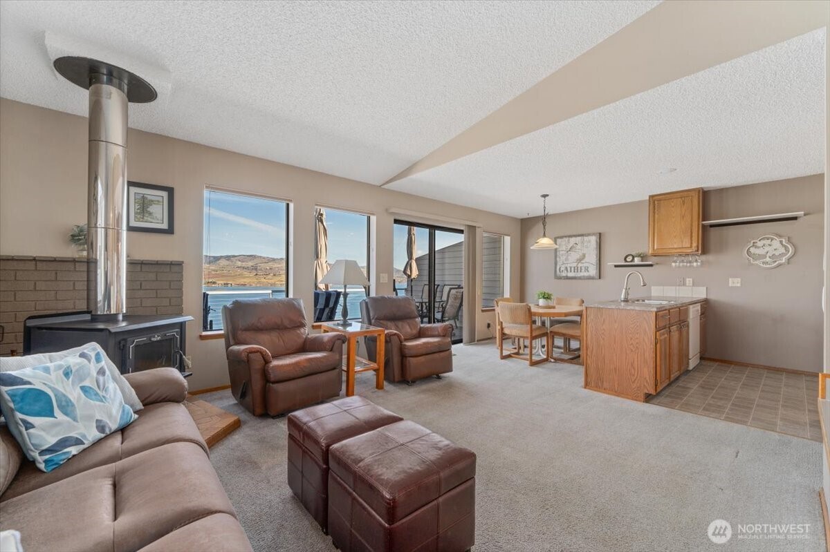 4056 Lakeveiw Place #1-A, Chelan, WA 98816