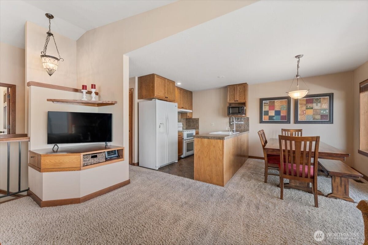 4056 Lakeveiw Place #2-B, Chelan, WA 98816