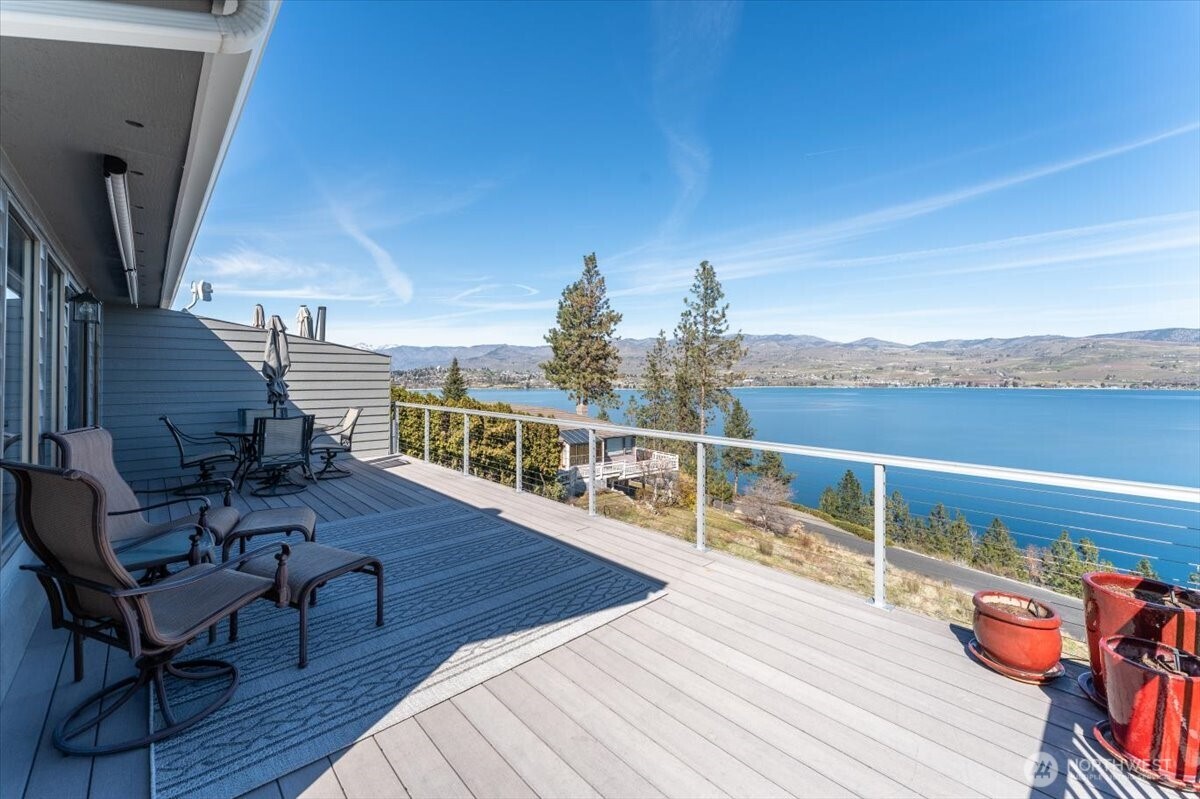 4056 Lakeveiw Place #2-B, Chelan, WA 98816
