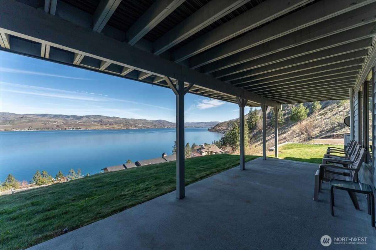4056 Lakeveiw Place #2-B, Chelan, WA 98816