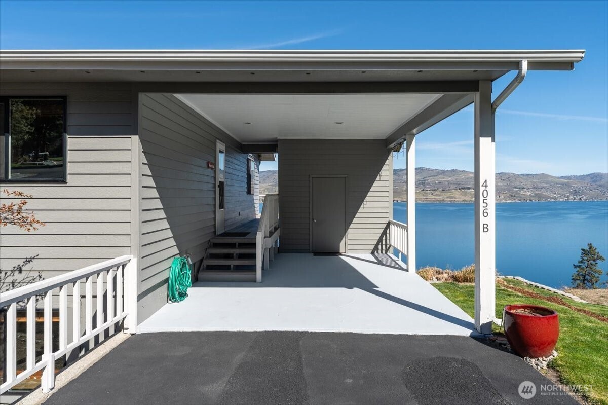 4056 Lakeveiw Place #2-B, Chelan, WA 98816