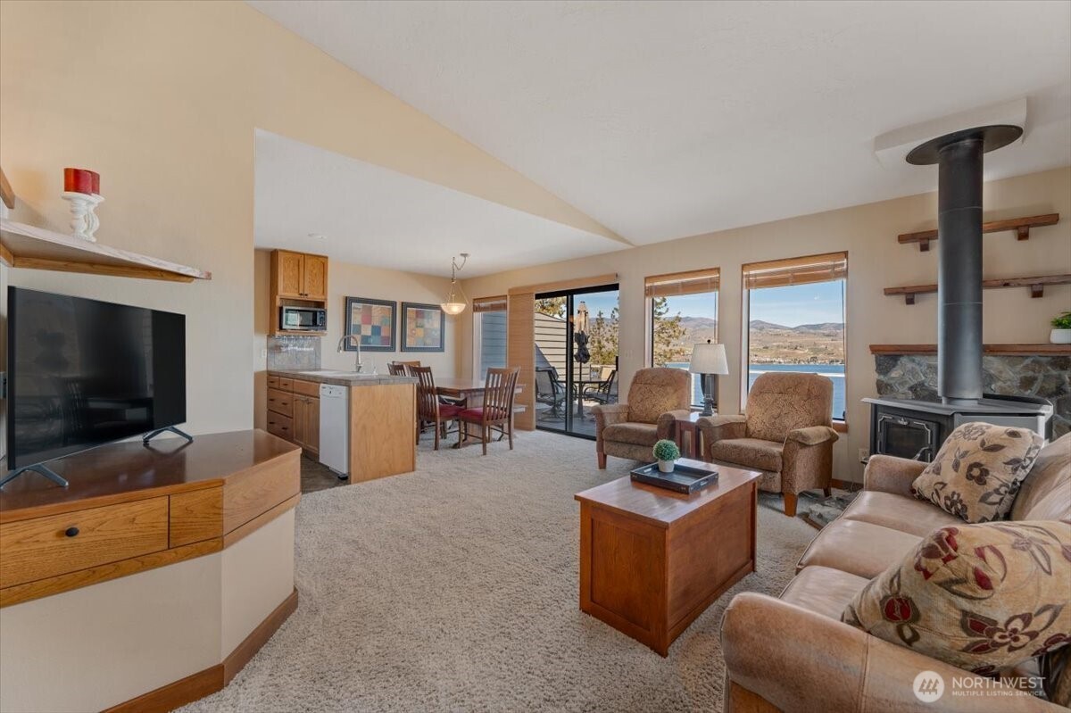 4056 Lakeveiw Place #2-B, Chelan, WA 98816