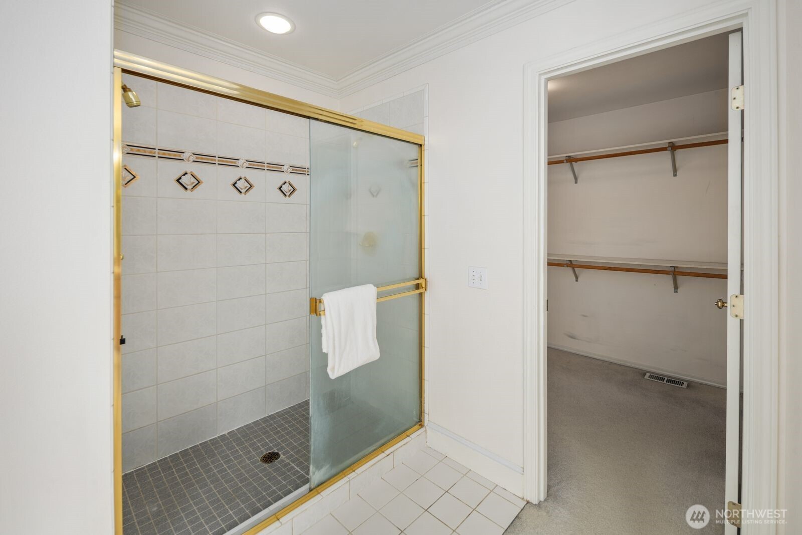 1665 204th Avenue NE, Sammamish, WA 98074