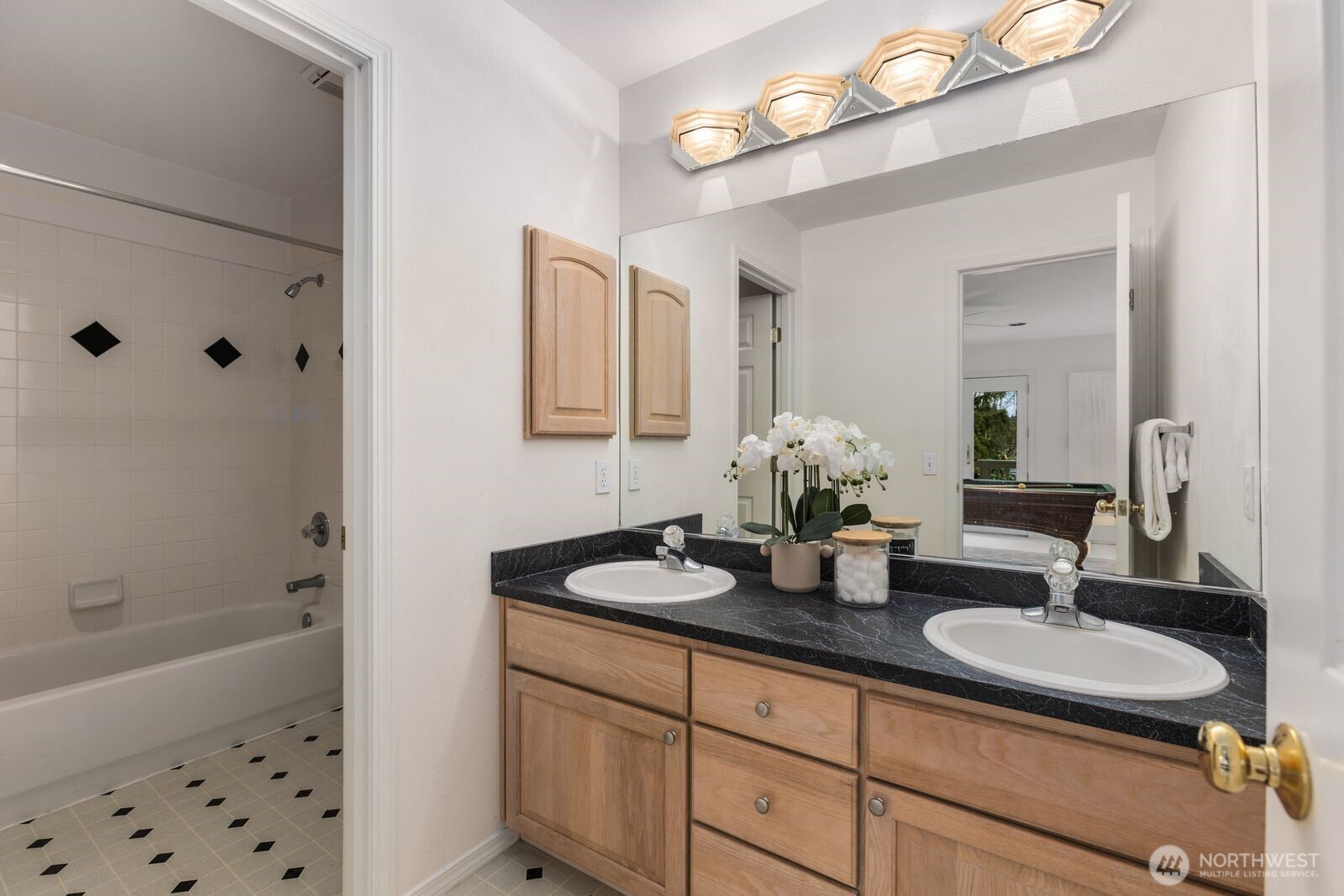 1665 204th Avenue NE, Sammamish, WA 98074