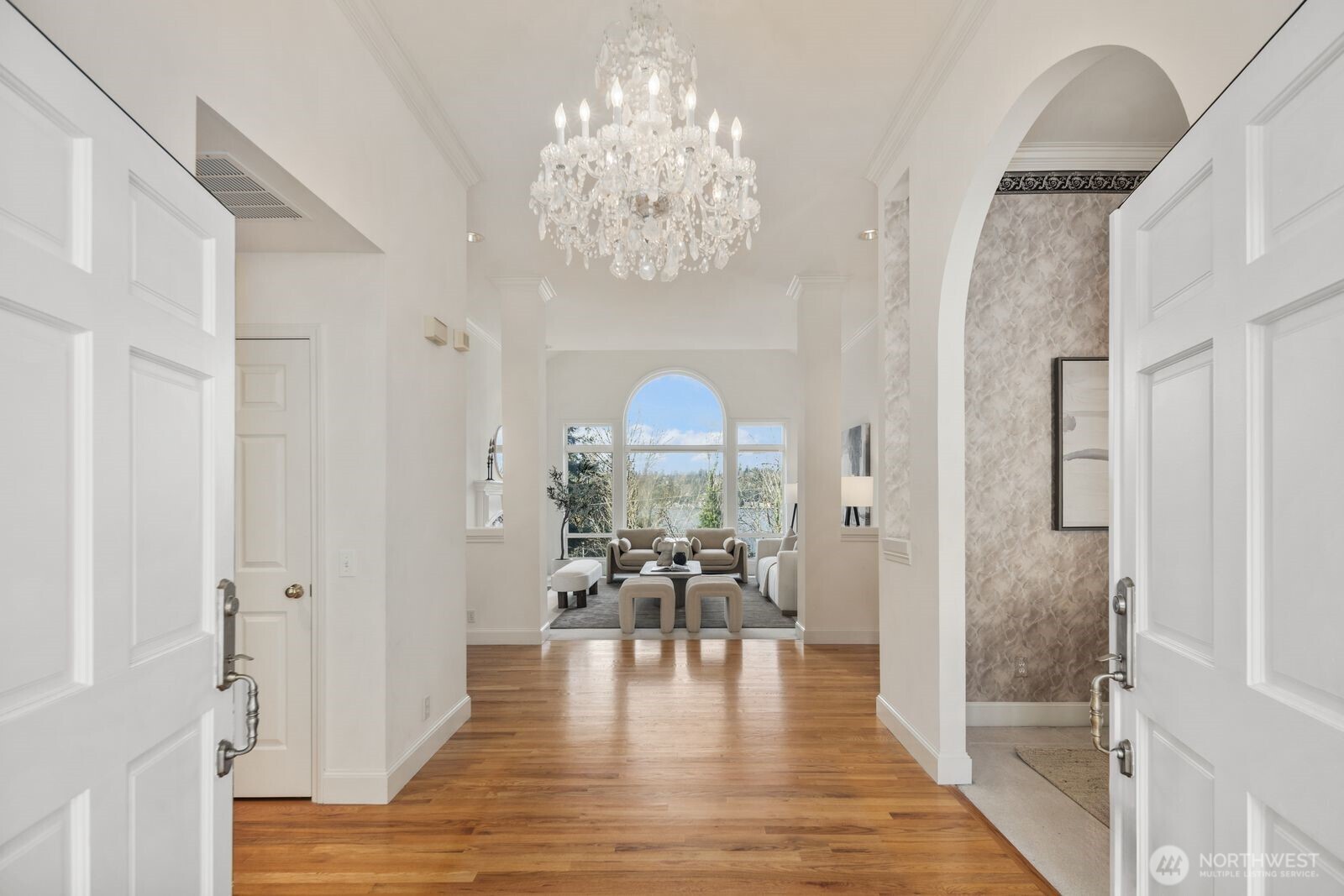 1665 204th Avenue NE, Sammamish, WA 98074