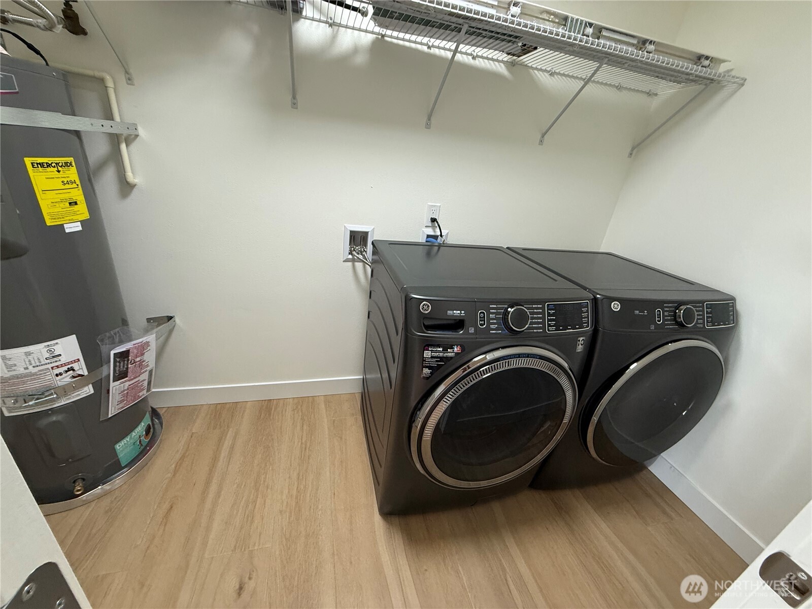 845 Kirkland Way , Kirkland, WA 98033