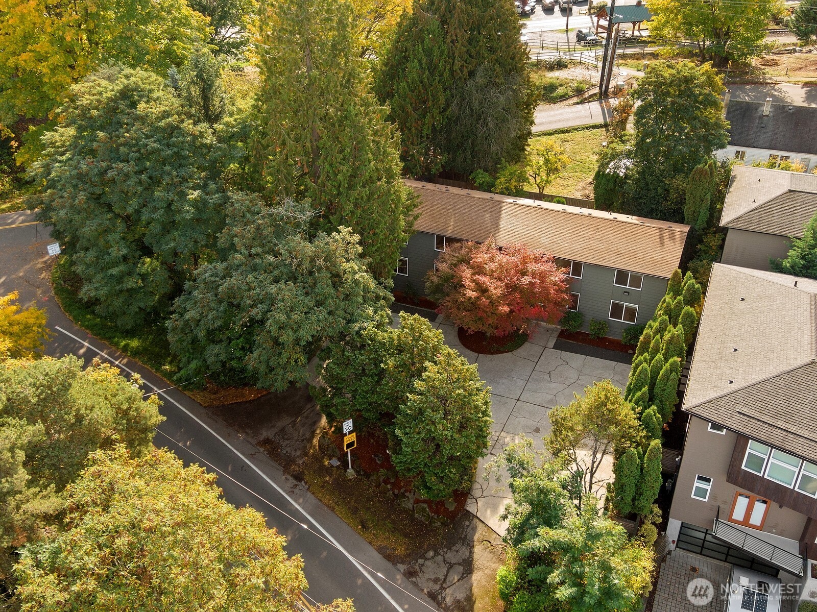 845 Kirkland Way , Kirkland, WA 98033