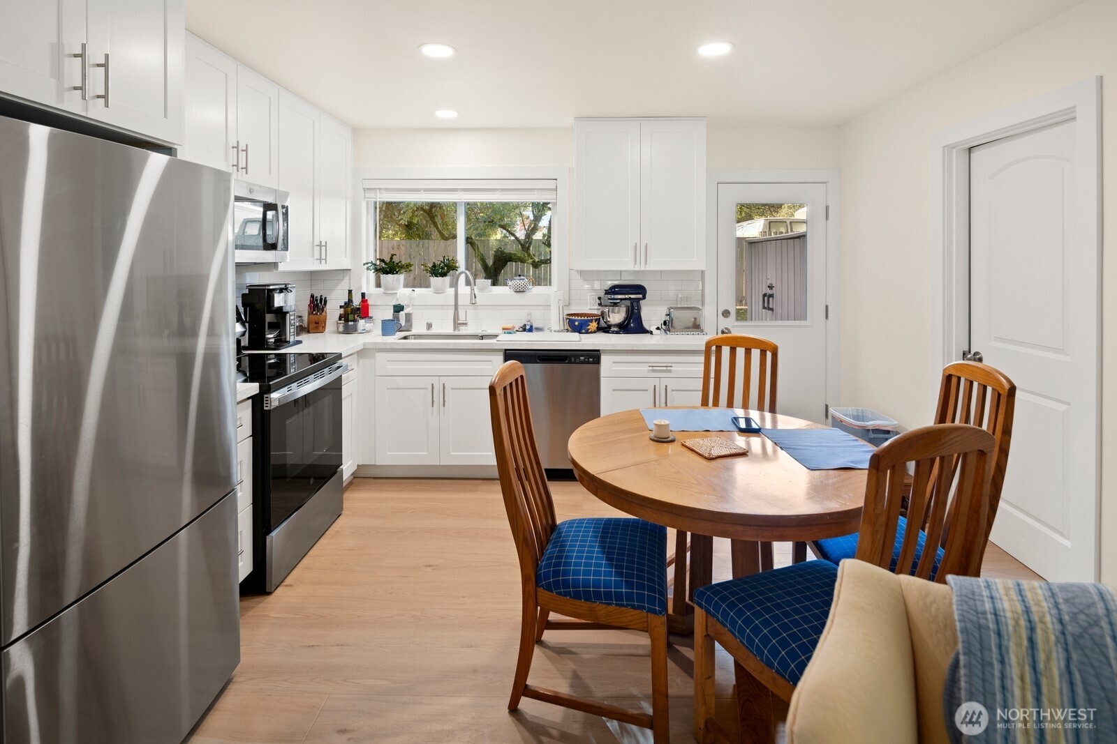 845 Kirkland Way , Kirkland, WA 98033