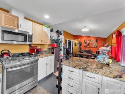 10030 51st Avenue S, Seattle, WA 98178 - Photo 12