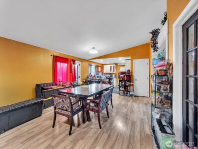 10030 51st Avenue S, Seattle, WA 98178 - Photo 3