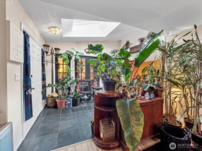 10030 51st Avenue S, Seattle, WA 98178 - Photo 8