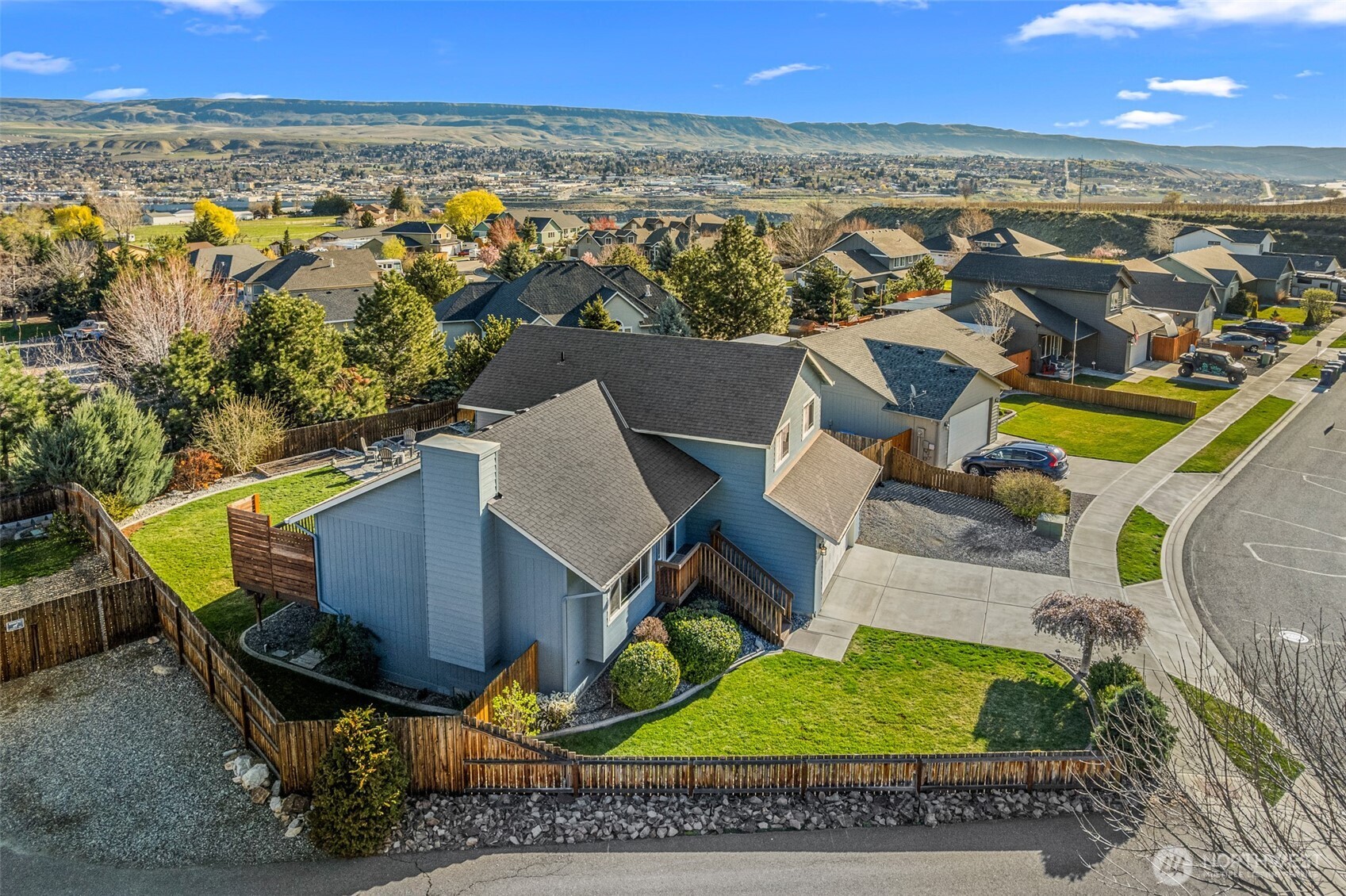 2063 Lasso Drive , Wenatchee, WA 98801