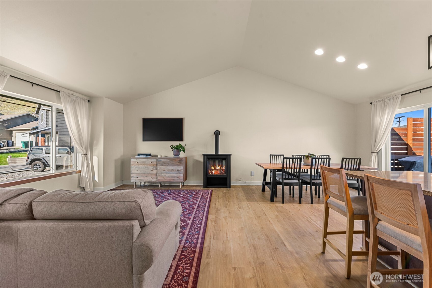 2063 Lasso Drive , Wenatchee, WA 98801