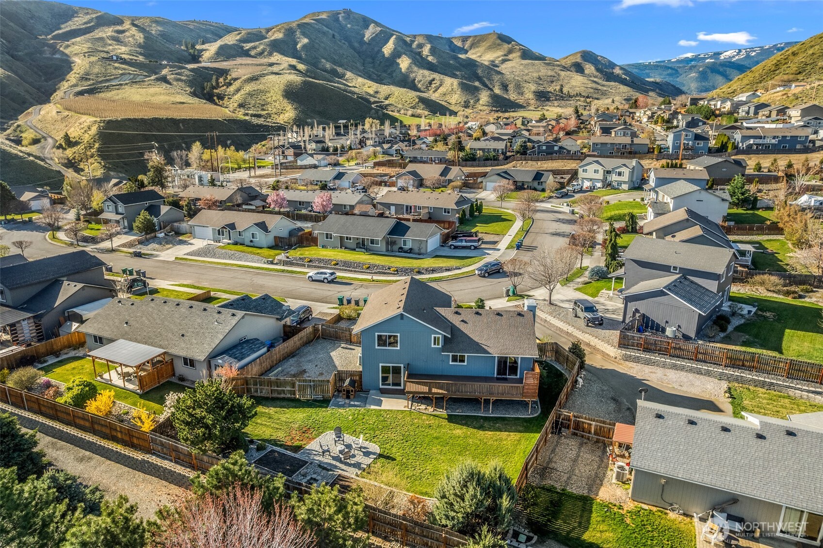 2063 Lasso Drive , Wenatchee, WA 98801