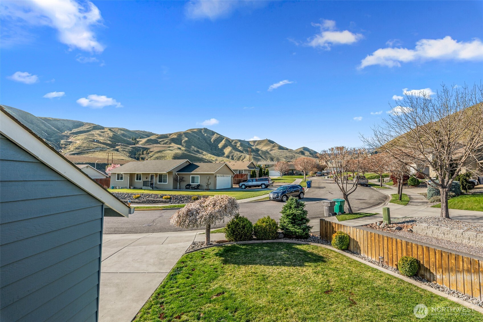 2063 Lasso Drive , Wenatchee, WA 98801