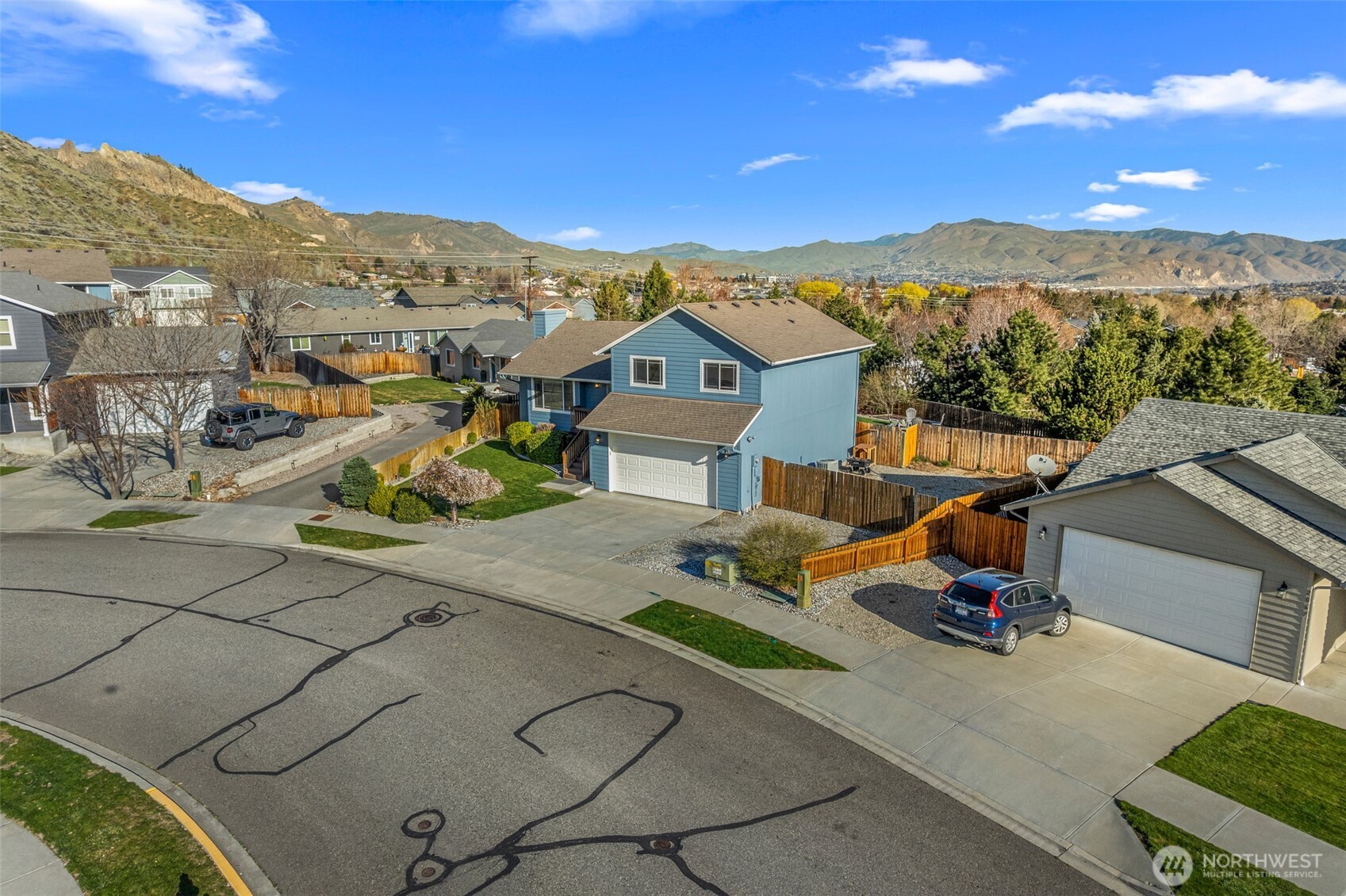 2063 Lasso Drive , Wenatchee, WA 98801
