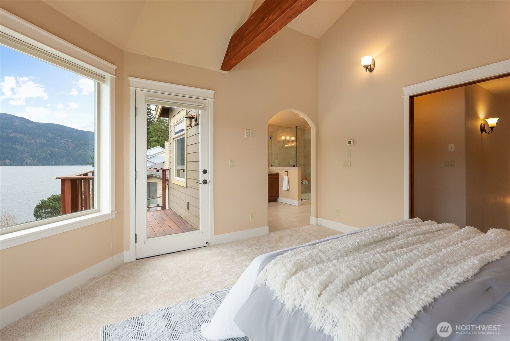 20 Far Summit Place , Bellingham, WA 98229