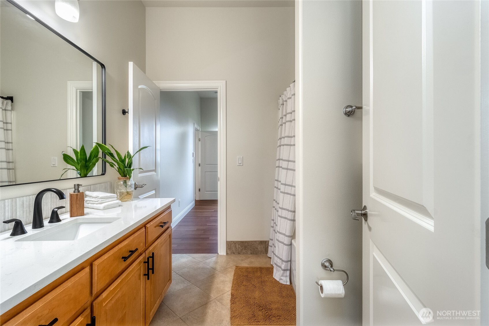 236 Looking Glass Road , Walla Walla, WA 99362