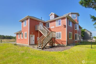 238 25th Street NW, Long Beach, WA 98631 - Photo 33