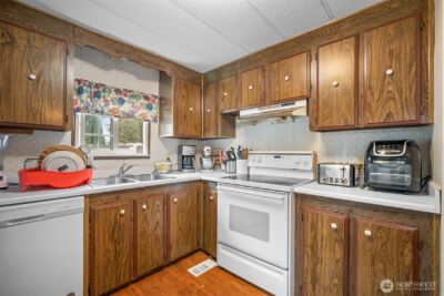 920 Maple Lane #15, Sedro Woolley, WA 98284 - Photo 2