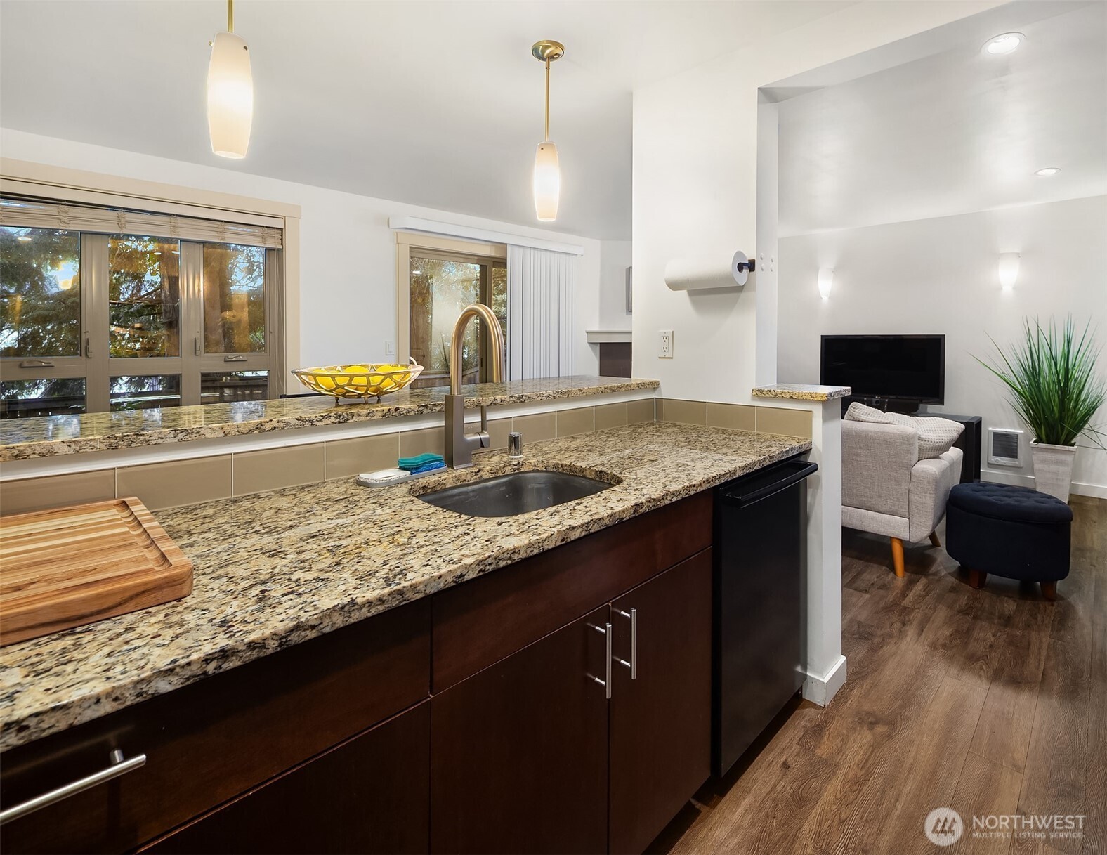 15070 NE 82nd Street #103, Redmond, WA 98052