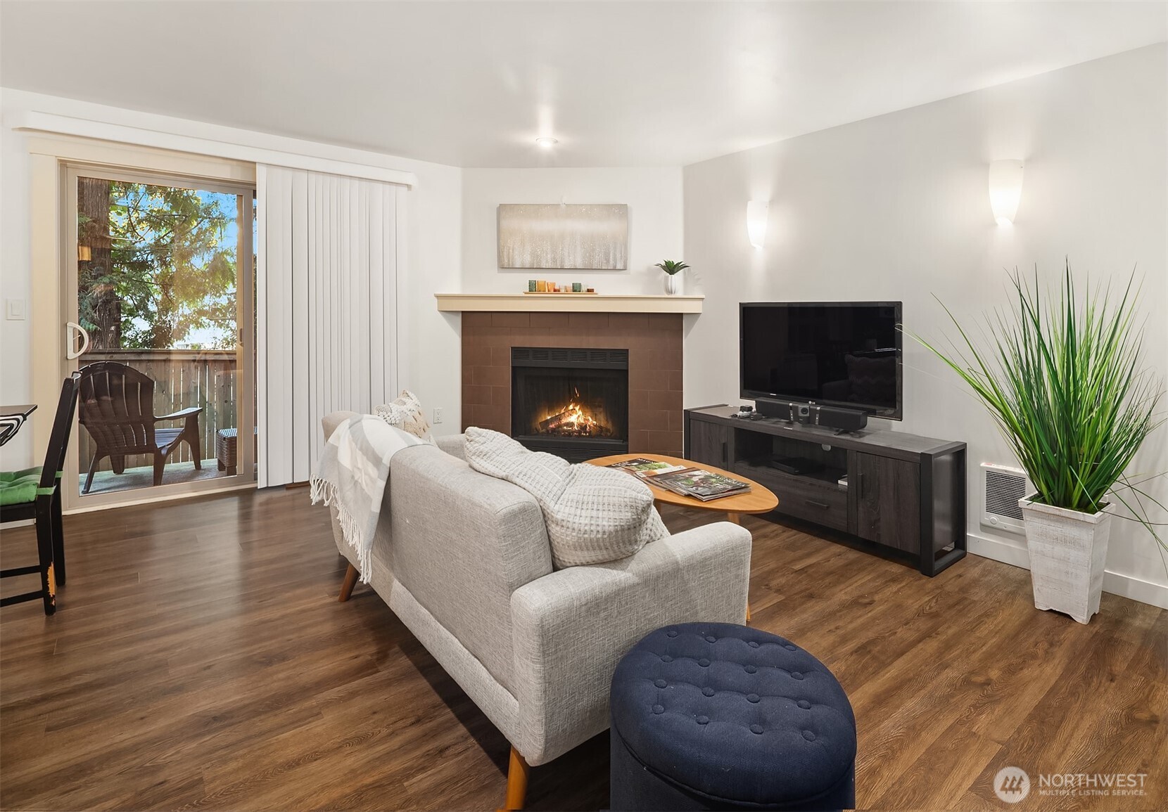 15070 NE 82nd Street #103, Redmond, WA 98052