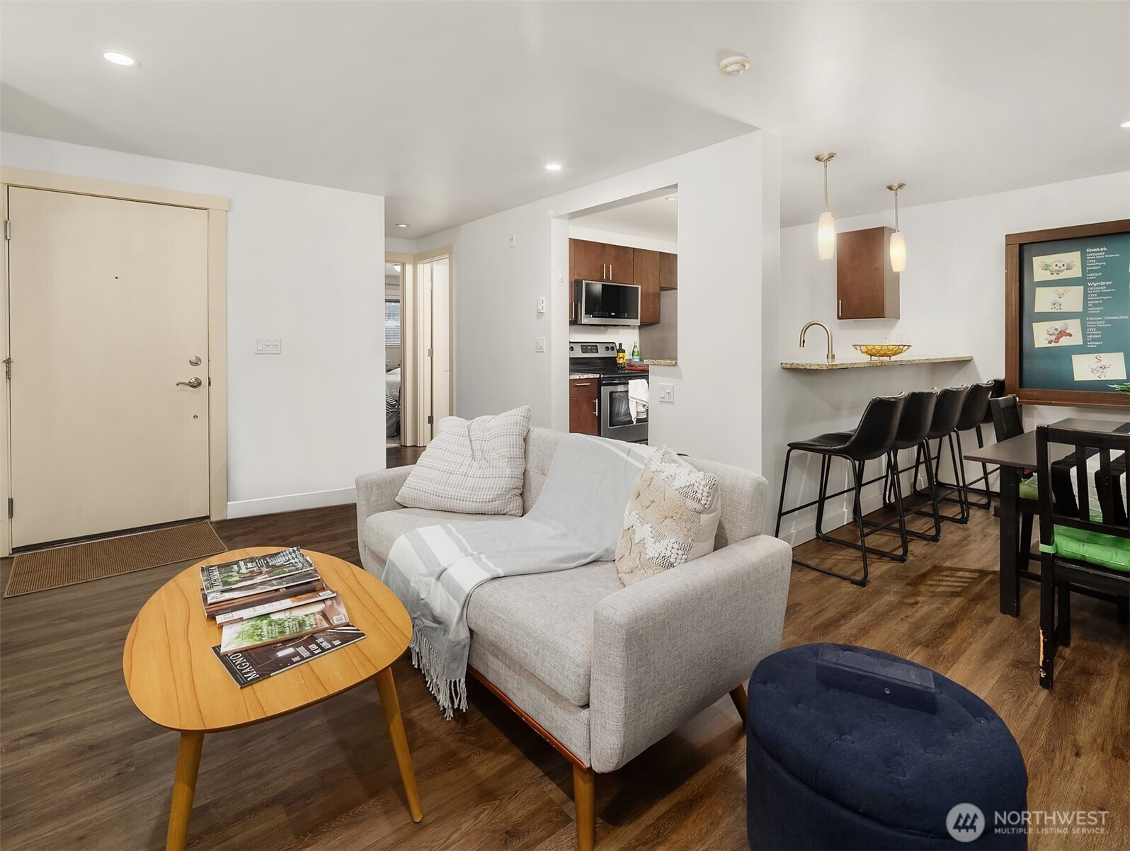 15070 NE 82nd Street #103, Redmond, WA 98052