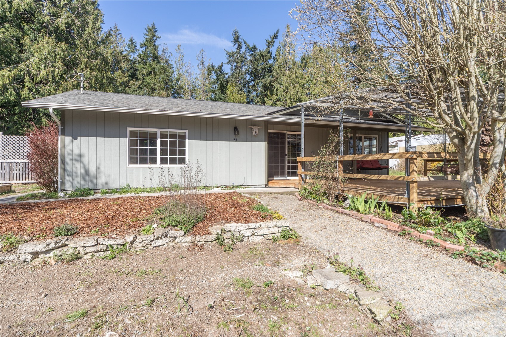 21 Glen Avenue , Chimacum, WA 98325