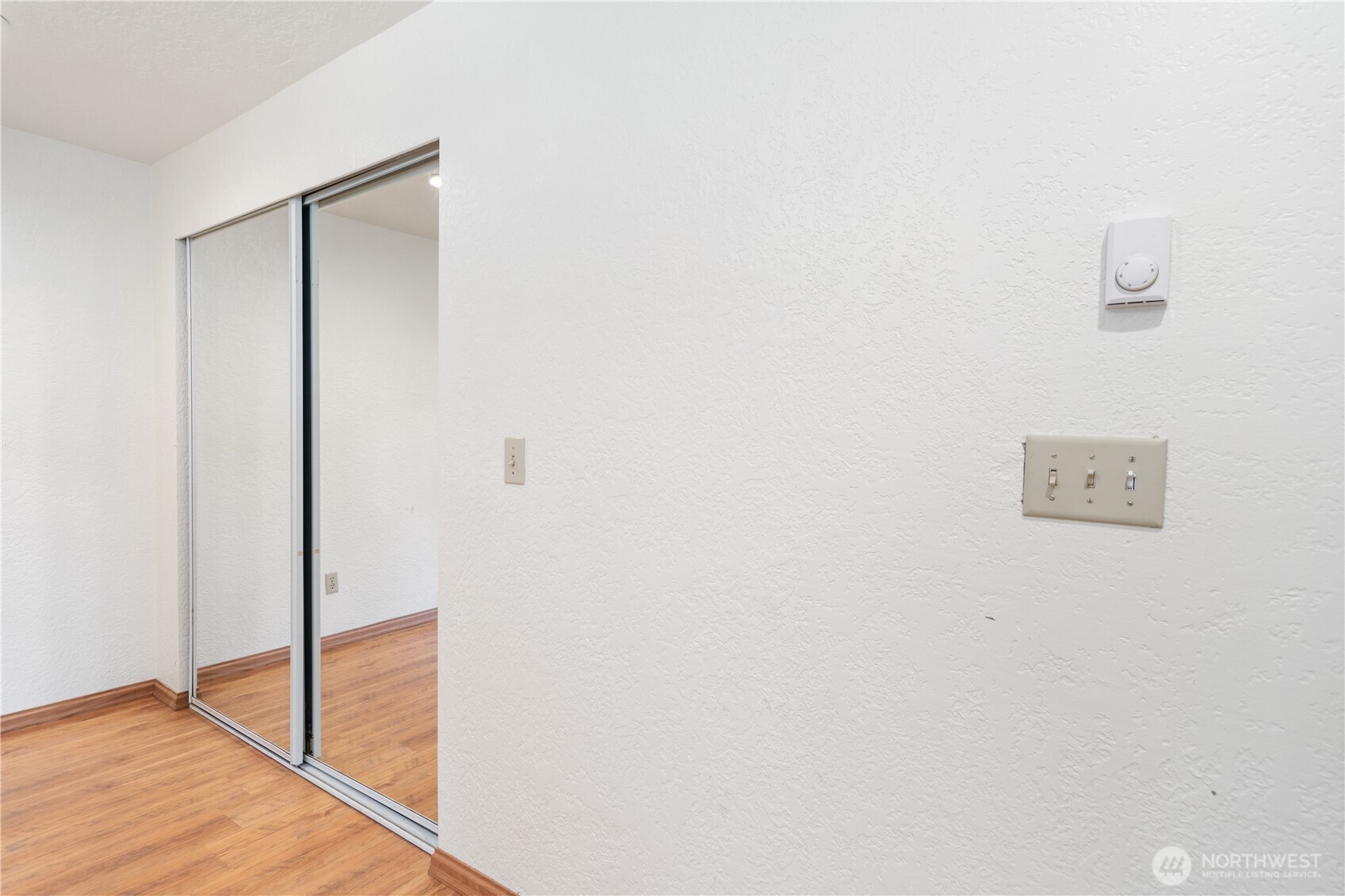 21 Glen Avenue , Chimacum, WA 98325