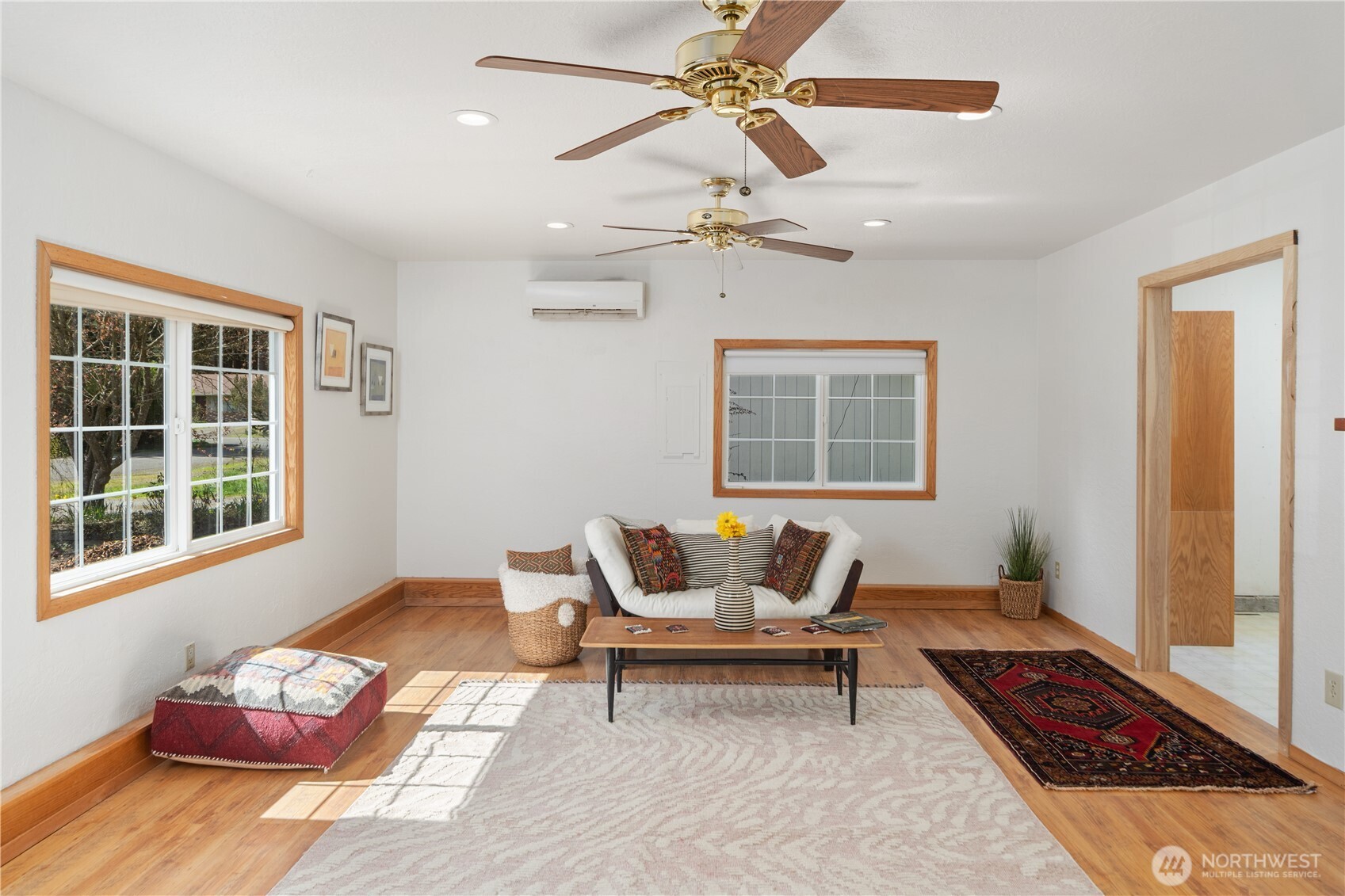 21 Glen Avenue , Chimacum, WA 98325