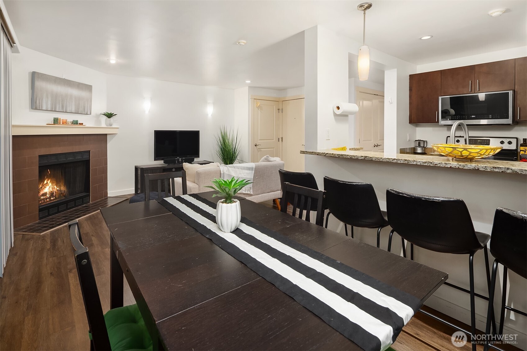 15070 NE 82nd Street #103, Redmond, WA 98052