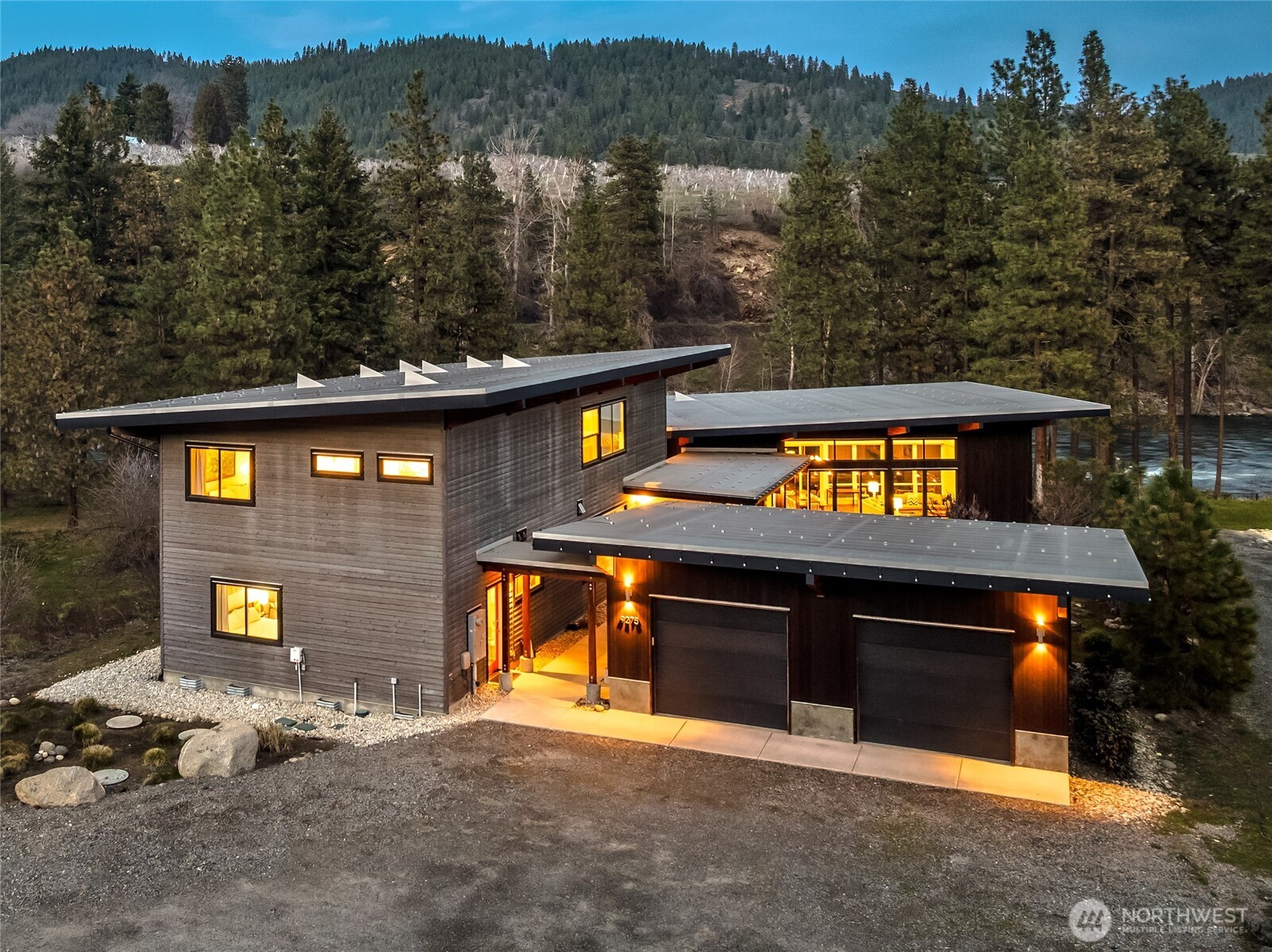 9275 Lone Pine Orchards Road , Leavenworth, WA 98826