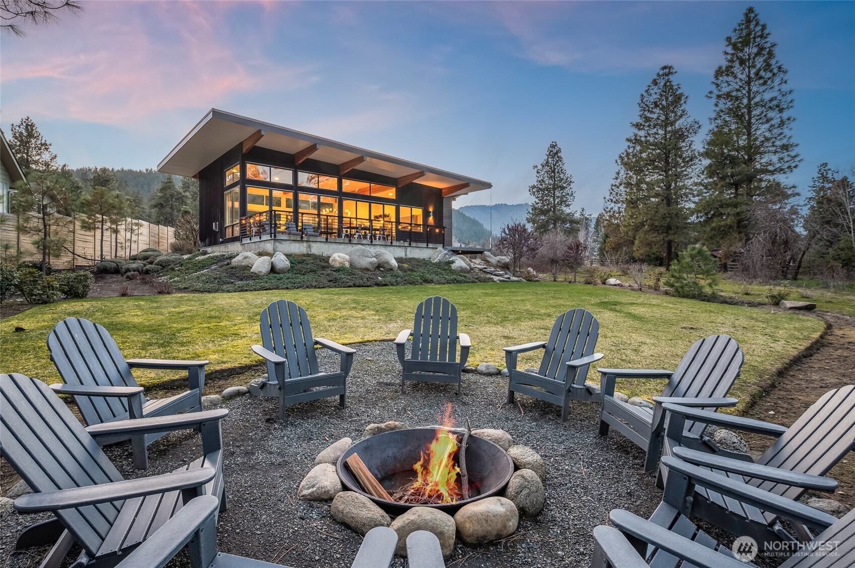 9275 Lone Pine Orchards Road , Leavenworth, WA 98826