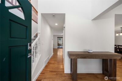 14609 142nd Avenue SE, Renton, WA 98059 - Photo 2