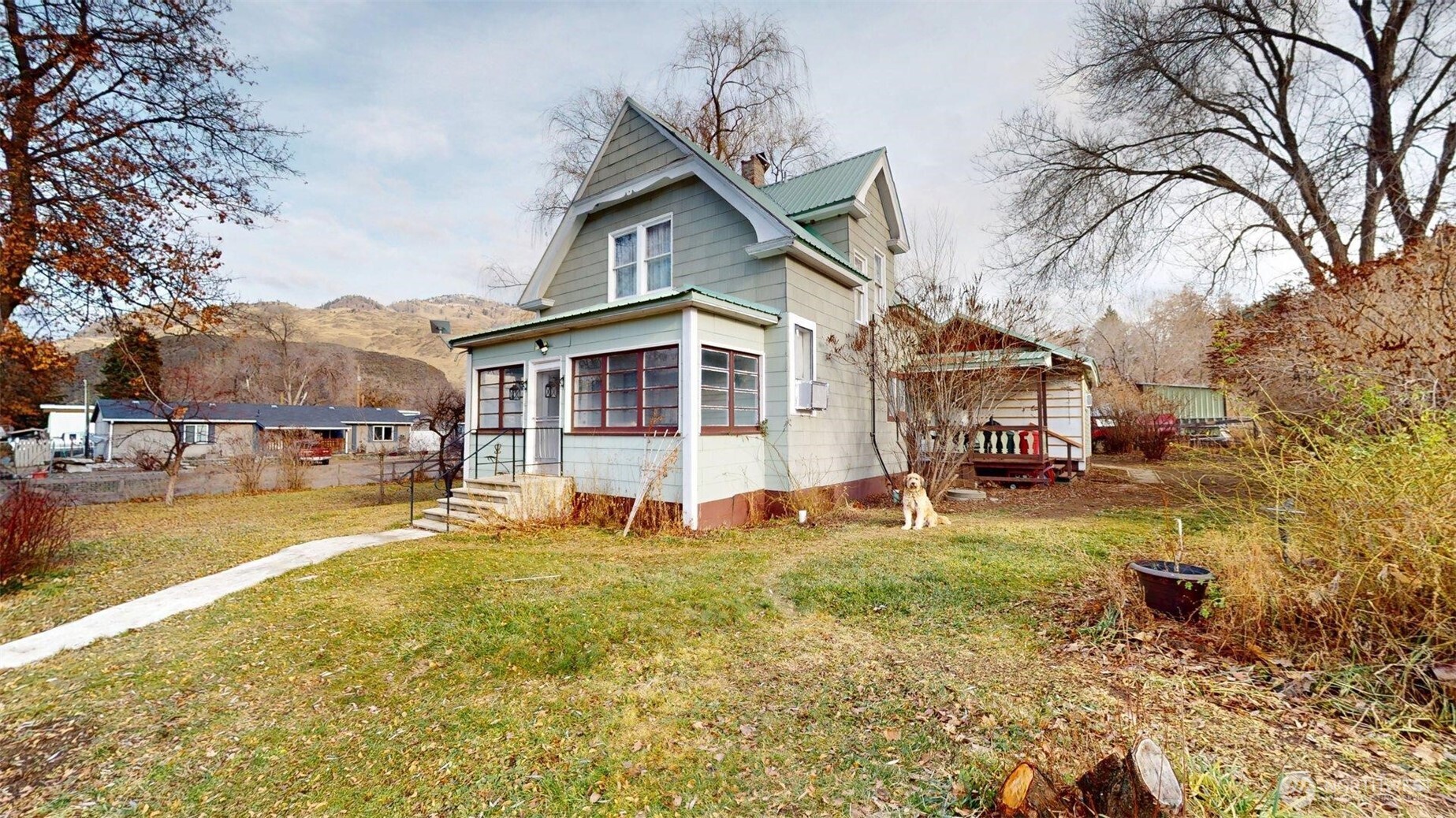10 Bighorn Dr , Loomis, WA 98827