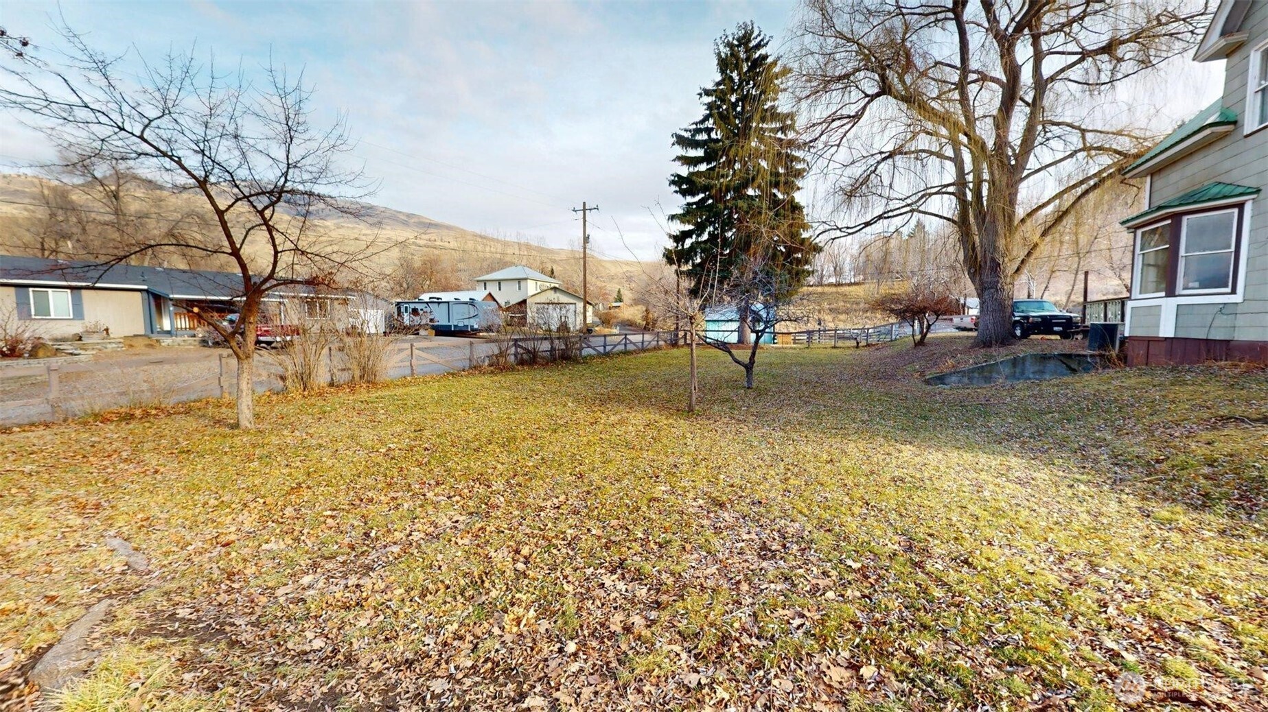 10 Bighorn Dr , Loomis, WA 98827