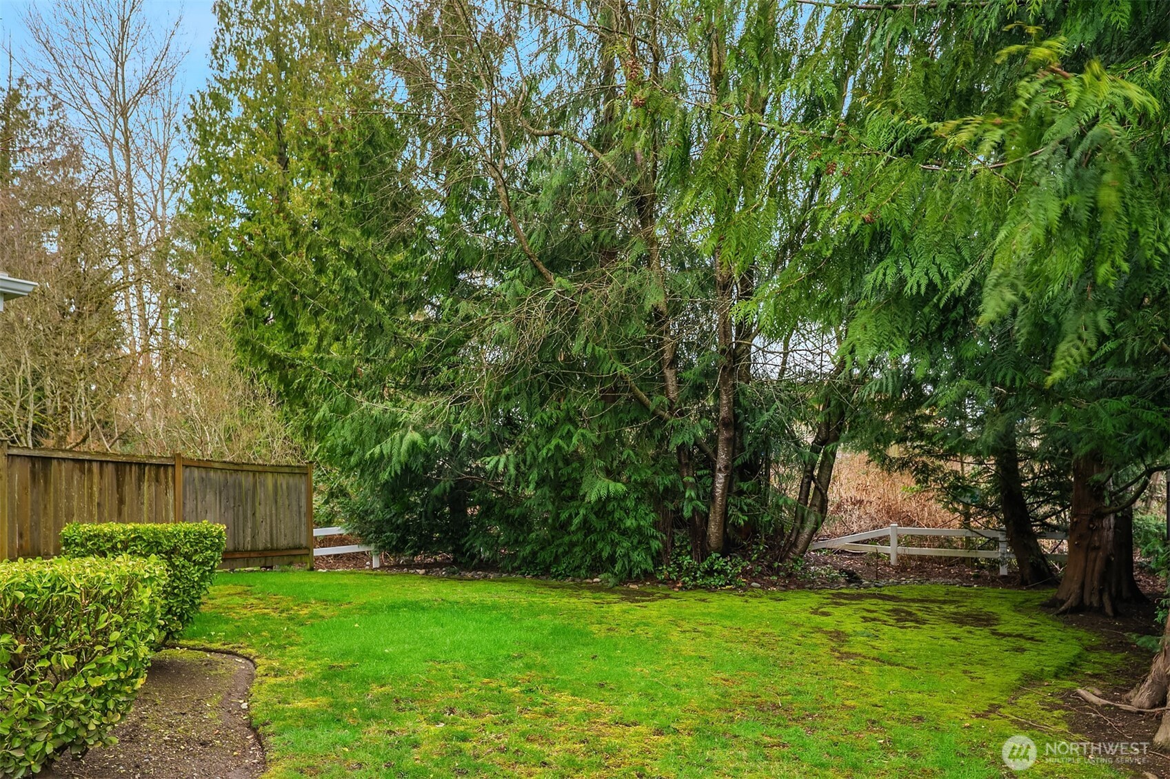 15611 18th Avenue W #F104, Lynnwood, WA 98087