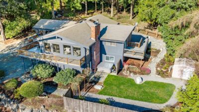 425 Yakima Place , La Conner, WA 98257