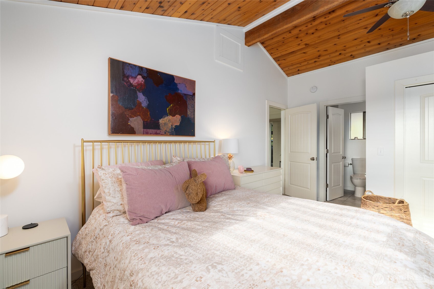 425 Yakima Place , La Conner, WA 98257