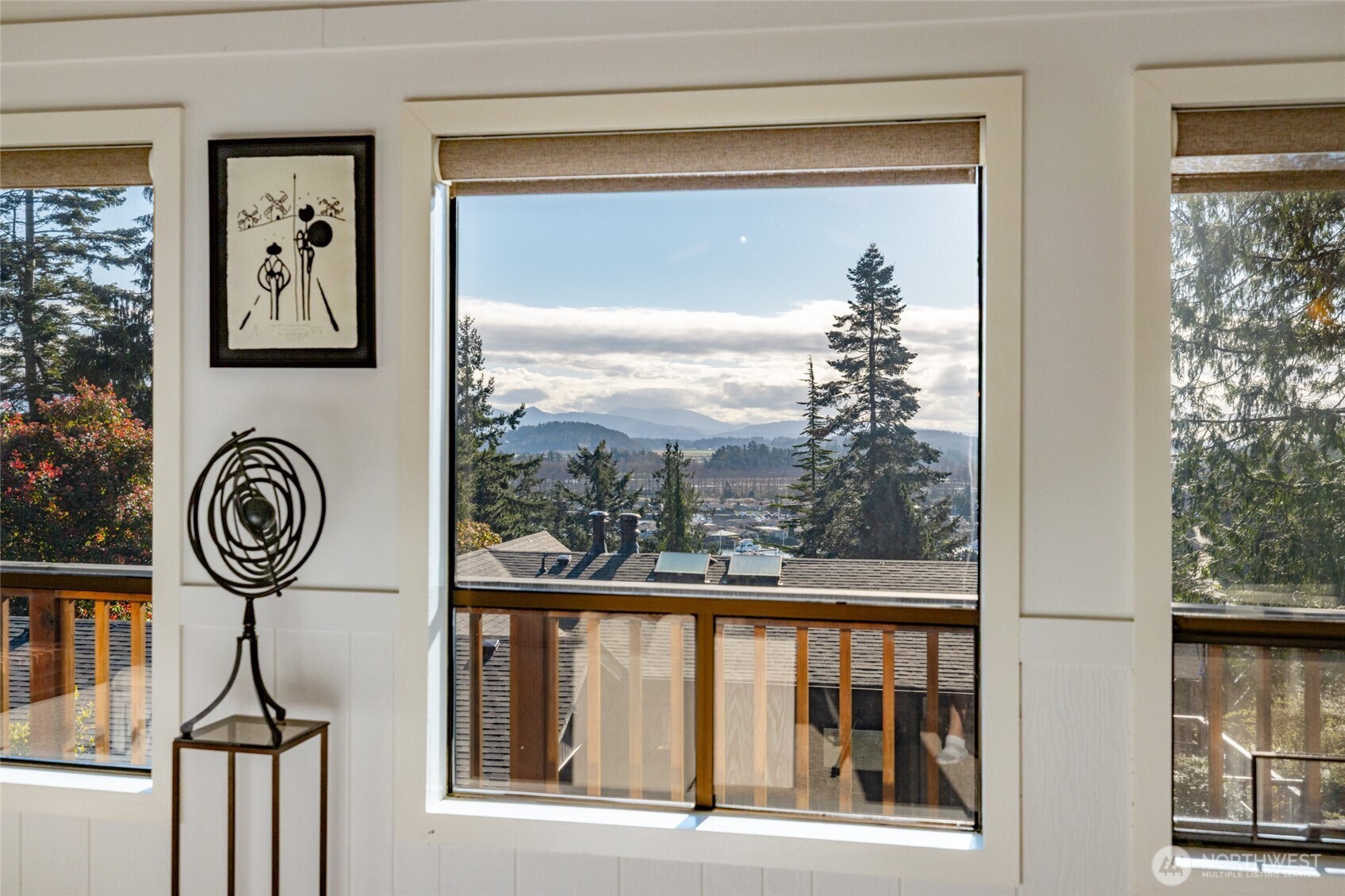 425 Yakima Place , La Conner, WA 98257