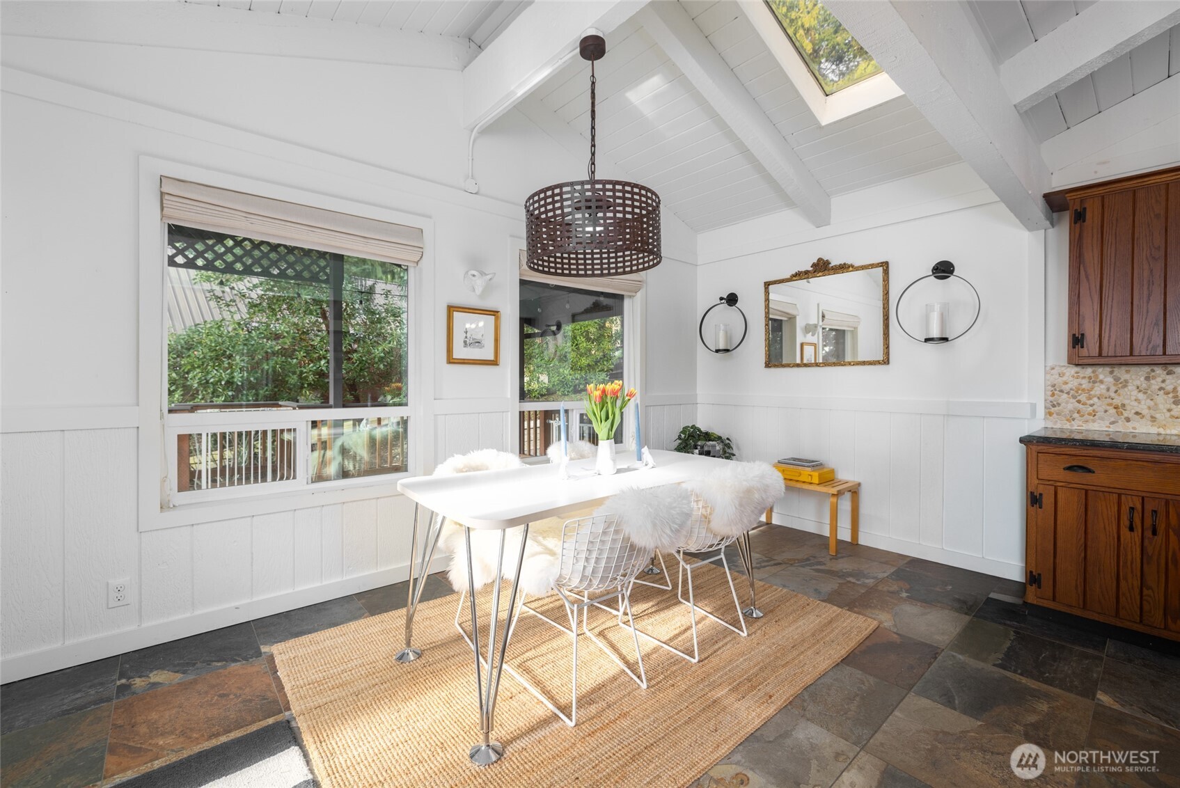 425 Yakima Place , La Conner, WA 98257