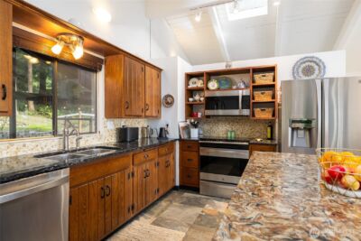 425 Yakima Place , La Conner, WA 98257 - Photo 9