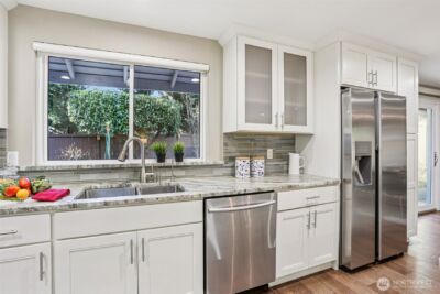 9207 120th Avenue SE, Newcastle, WA 98056 - Photo 12